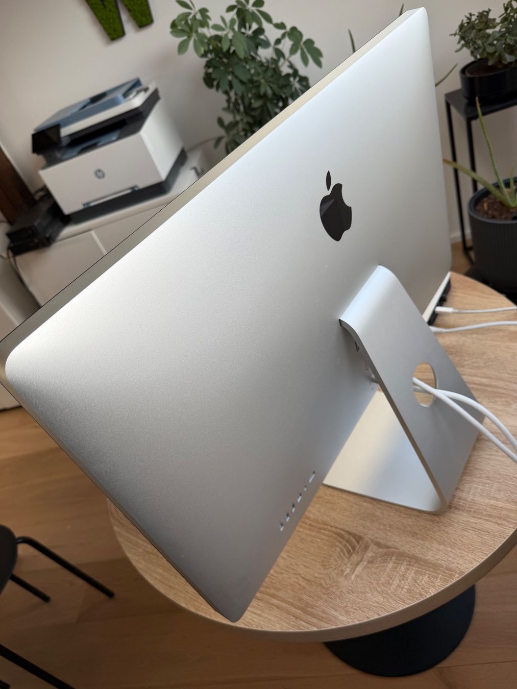 Apple Monitor: APPLE Écran Thunderbolt Display (27 pouces) – Usato da Vuippens venduto da Overney1 3