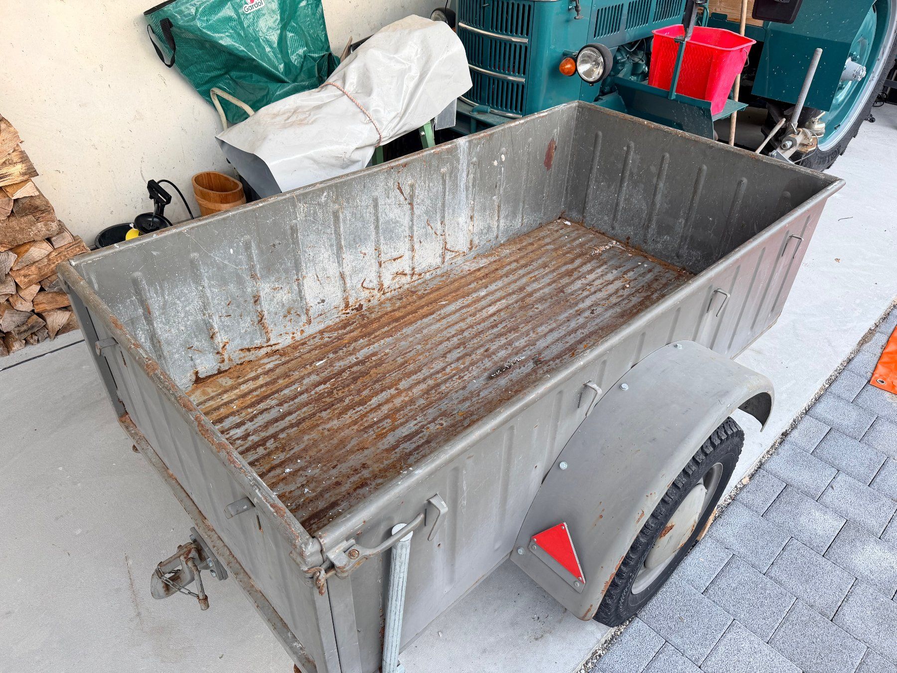 Bzs Remorques: Zivilschutz Anhänger / Materialanhänger mit Blache – D'occasion à Büron par 009001 4