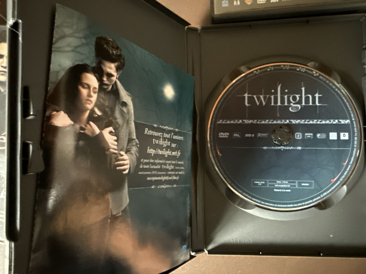 Tutti i DVDs: Twilight Saga -  DVD - Épisode 1 à 3 – Usato da Aigle venduto da pat_z2c2 2