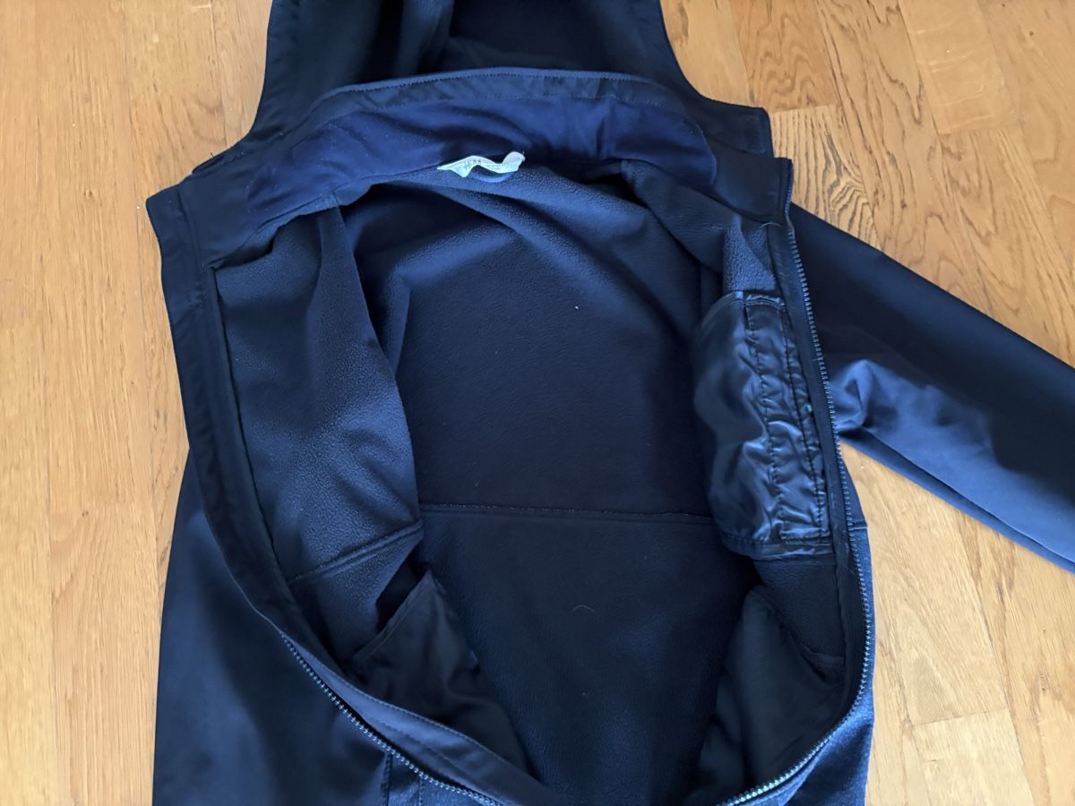 H&M Giacche & Cappotti: Softshelljacke dunkelblau / schwarz Gr 158 / Jungs – Usato da Beromünster venduto da msklef 8