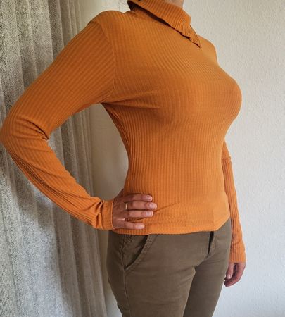 Langarmshirt Elasthan Wolle made in Italy.