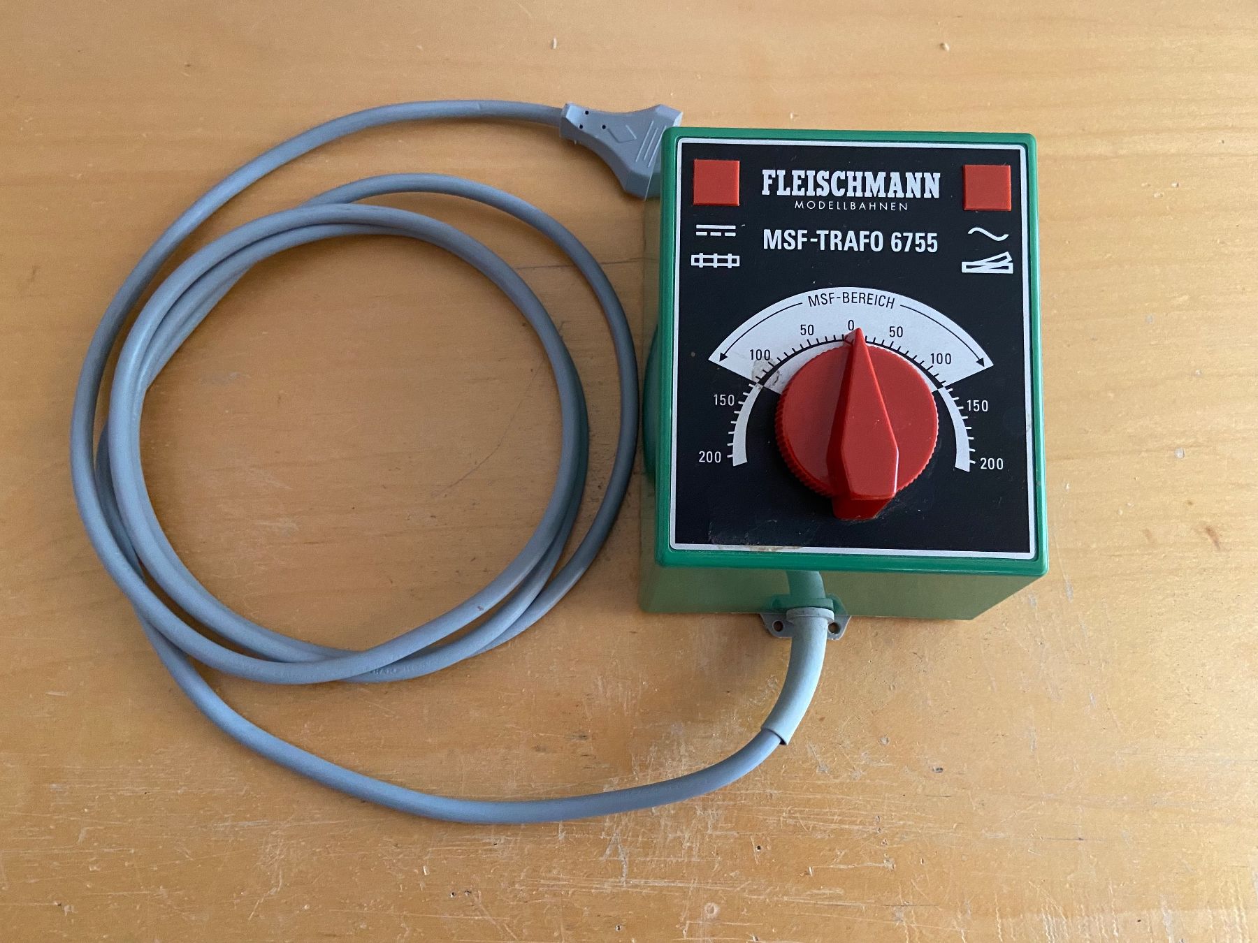 Fleischmann Modelleisenbahnen: Fleischmann MSF-Trafo 6755 – Gebraucht aus Basel von Relaphe 1