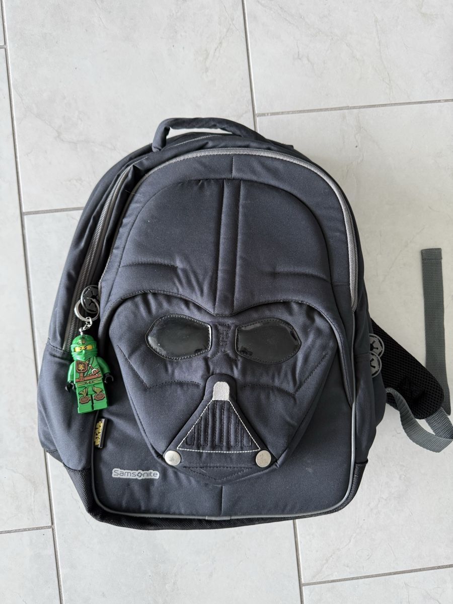 Samsonite Zaini: Samsonite Star Wars Rucksack – Darth Vader Design – Usato da Männedorf venduto da cig_26zj 1