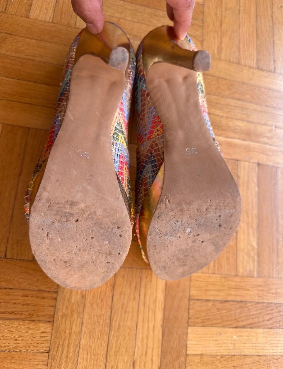 Scarpe da donna: Festliche Peep-Toe Pumps mit Ethno-Muster, Grösse 36/37 – Usato da Kreuzlingen venduto da jthover 3