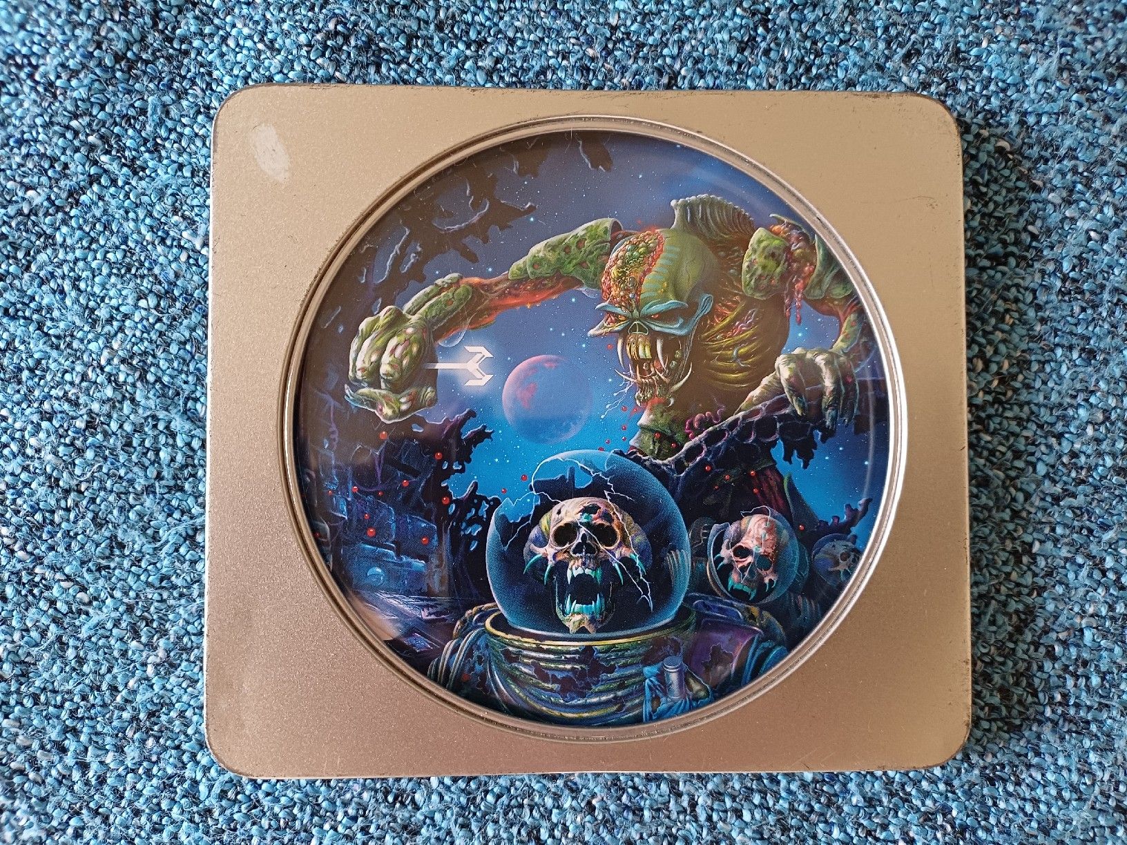 CD: Iron Maiden "The final Frontier" CD Ltd boîtier métallique  – Usato da Begnins venduto da Drastic-Sound