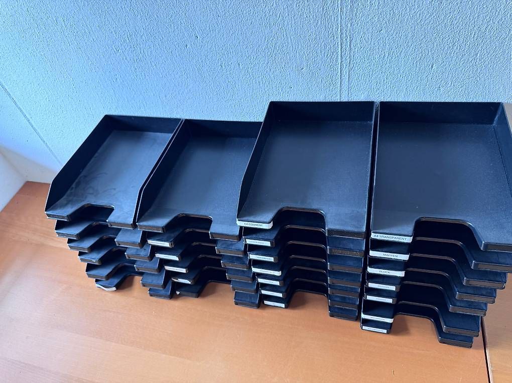 Behälter & Ähnliches: Ablagefächer A4 schwarz stapelbar – Gebraucht aus Uesslingen von sab_lj2l 1
