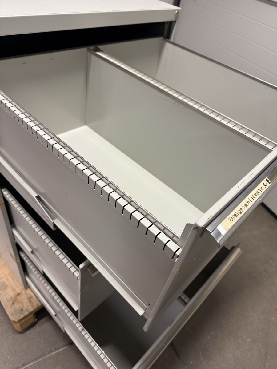 Schränke: Nova Schrank – Gebraucht aus Horriwil von Carrera68 2