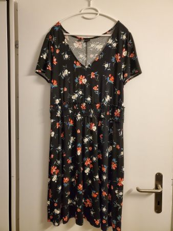 Sommerliches Blumenkleid, schwarz, Gr. 42, Top Zustand!