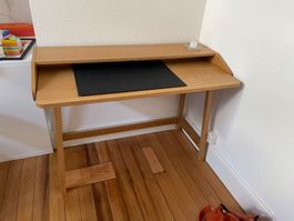 Bureau en bois chêne, très bon état