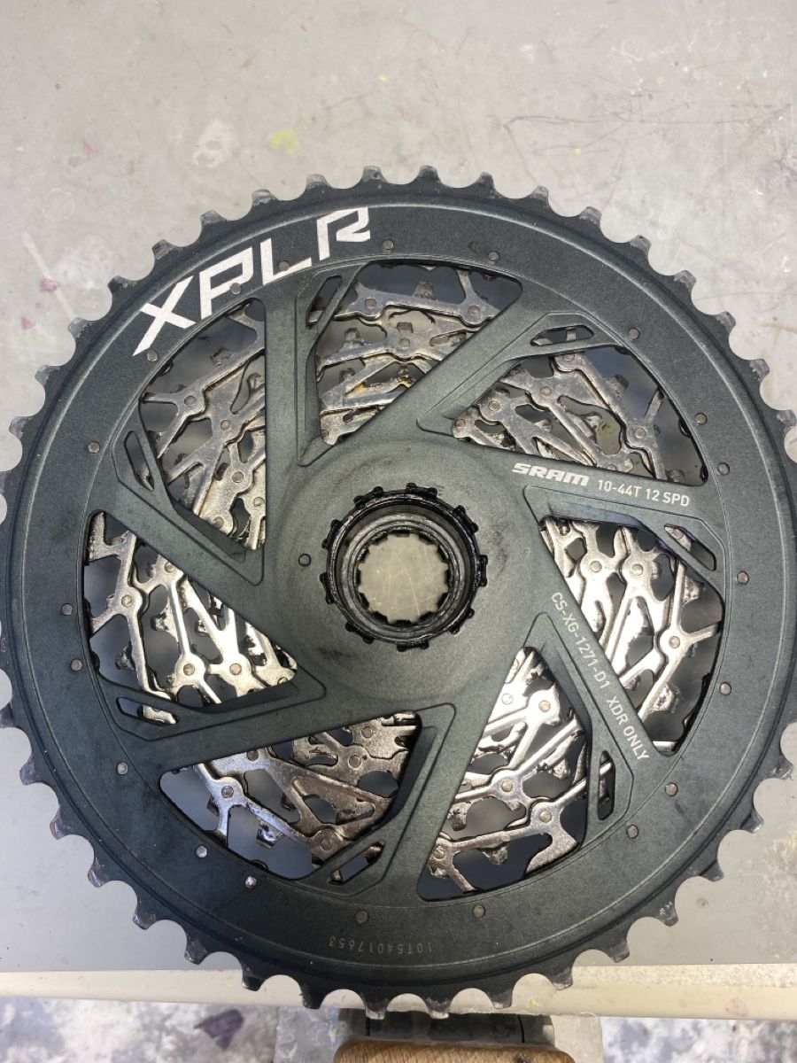 Sram Pezzi di ricambio: Cassette SRAM XPLR 10-44T 12 vitesses – Nuovo (secondo la descrizione) da Genève venduto da Vimfam 1