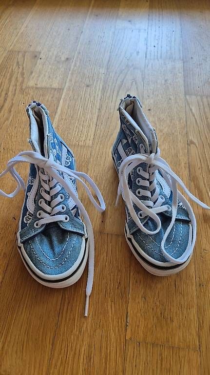 Scarpe per ragazzi: Vans Gr. 28 – Usato da Unterentfelden venduto da jkl_59w2