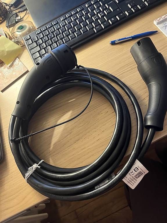 Cavi: Harting Ladekabel 5m Mode 3 Typ 2 – Usato da Zürich venduto da lea_8j6n