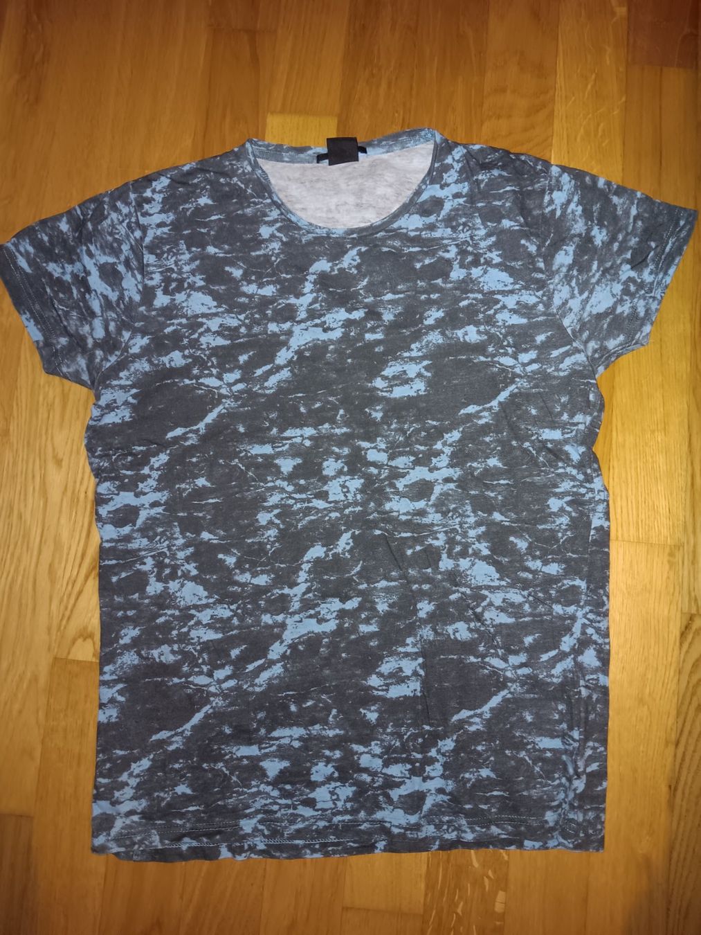Lotti di vestiti: Shirt's Paket Gr.S – Usato da aarburg venduto da macacito 3