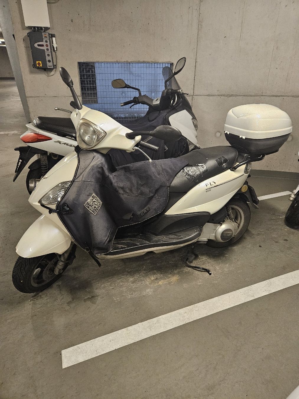 Piaggio Scooters: piaggo 125 fly visite faite en août 2025 – Gebraucht aus Plan-les-Ouates von bve_72qk 1