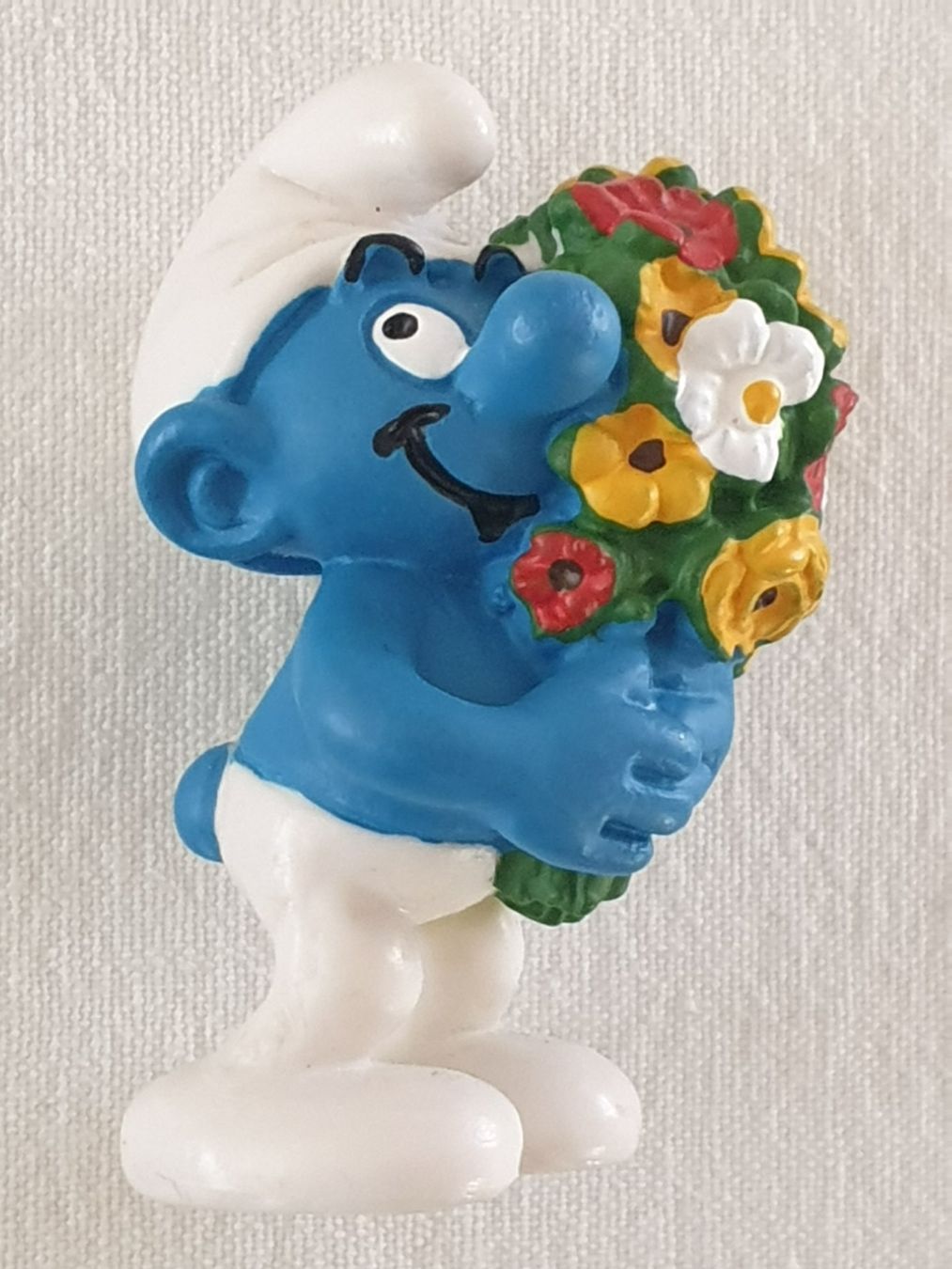 Schleich Statuette: Schlumpf mit Blumenstrauss – Usato da Mörschwil venduto da spirspi 1