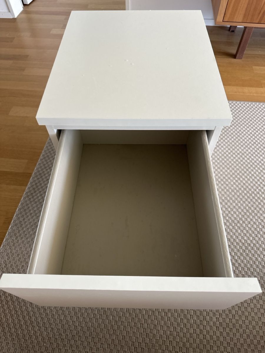 Nachttische: Nachttisch (Malm, Ikea) – Gebraucht aus Wangen b. Olten von stu_28hn 2