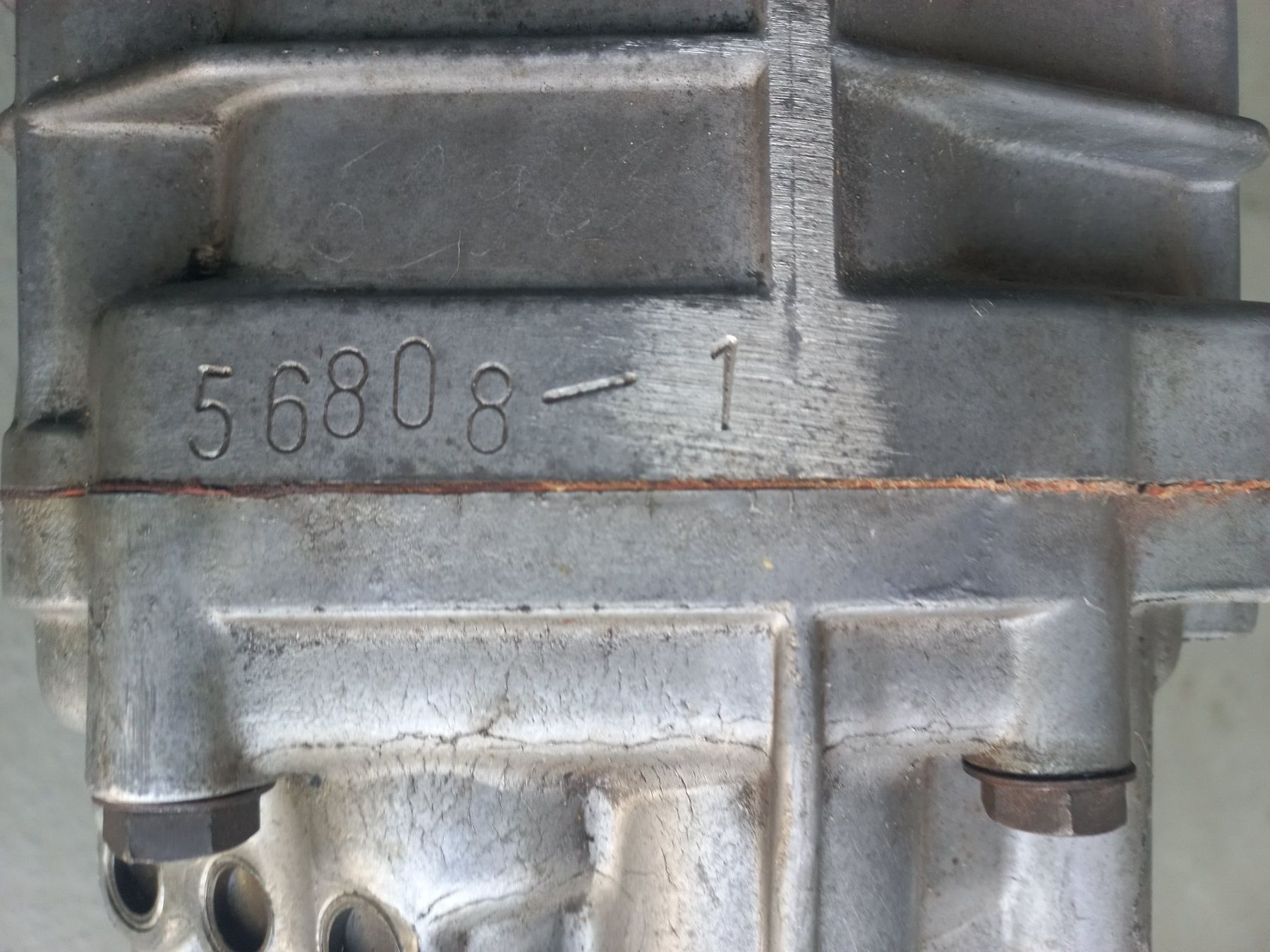 BMW Toutes les pièces auto: Oldtimer - Getriebe / Schaltgetriebe BMW vermutlich von 2002 – D'occasion à Dulliken par Dullikenlerchclassic 6