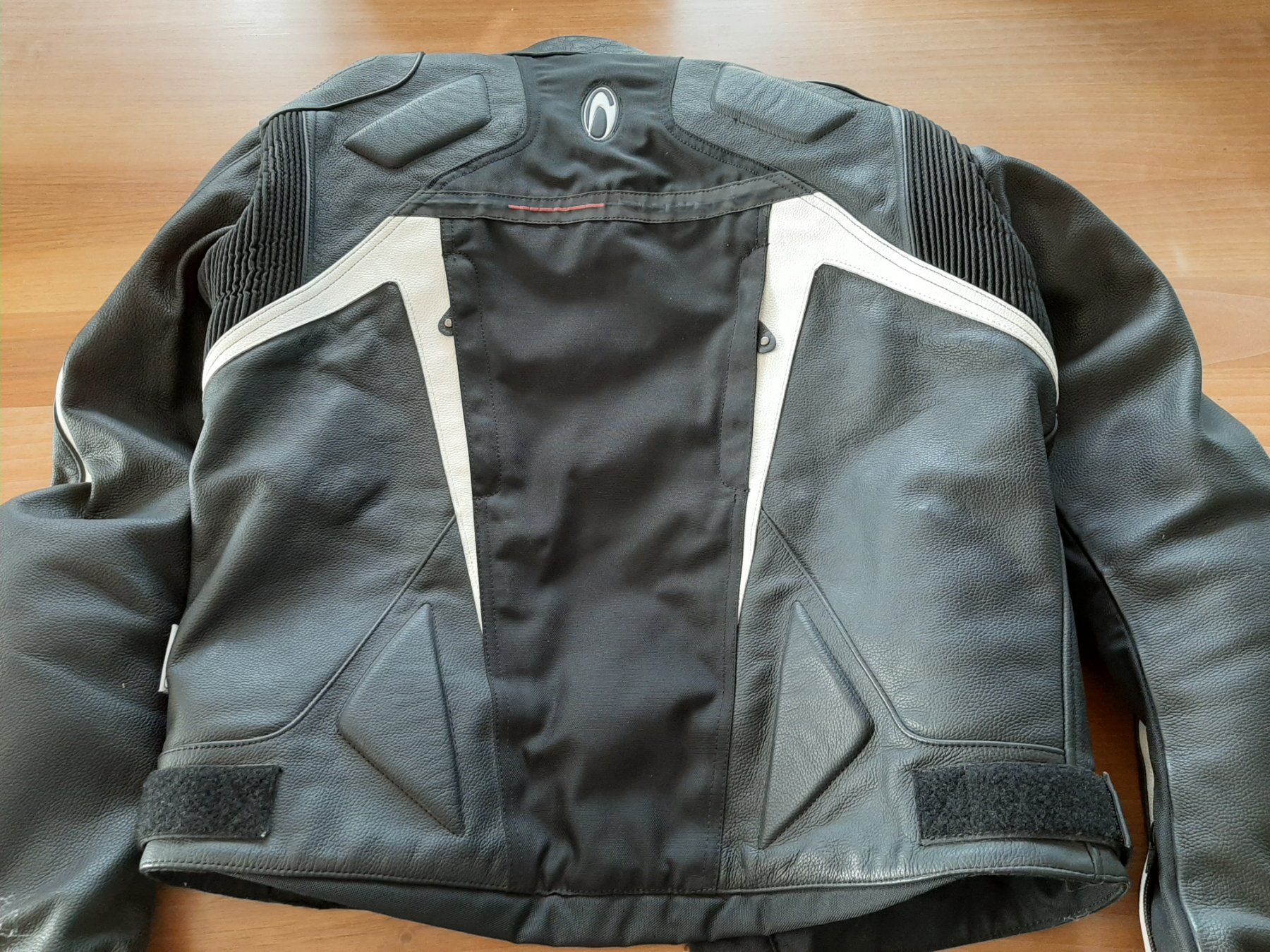 Giacche: Richa Motorradjacke Leder Textil Gr. 52 schwarz – Usato da Lüsslingen venduto da Famshop 2