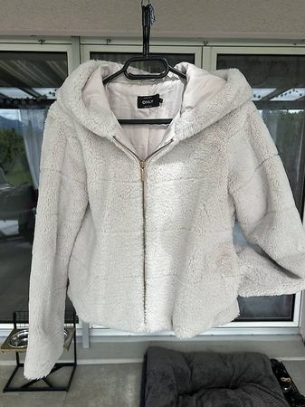 Plüschjacke von Only 