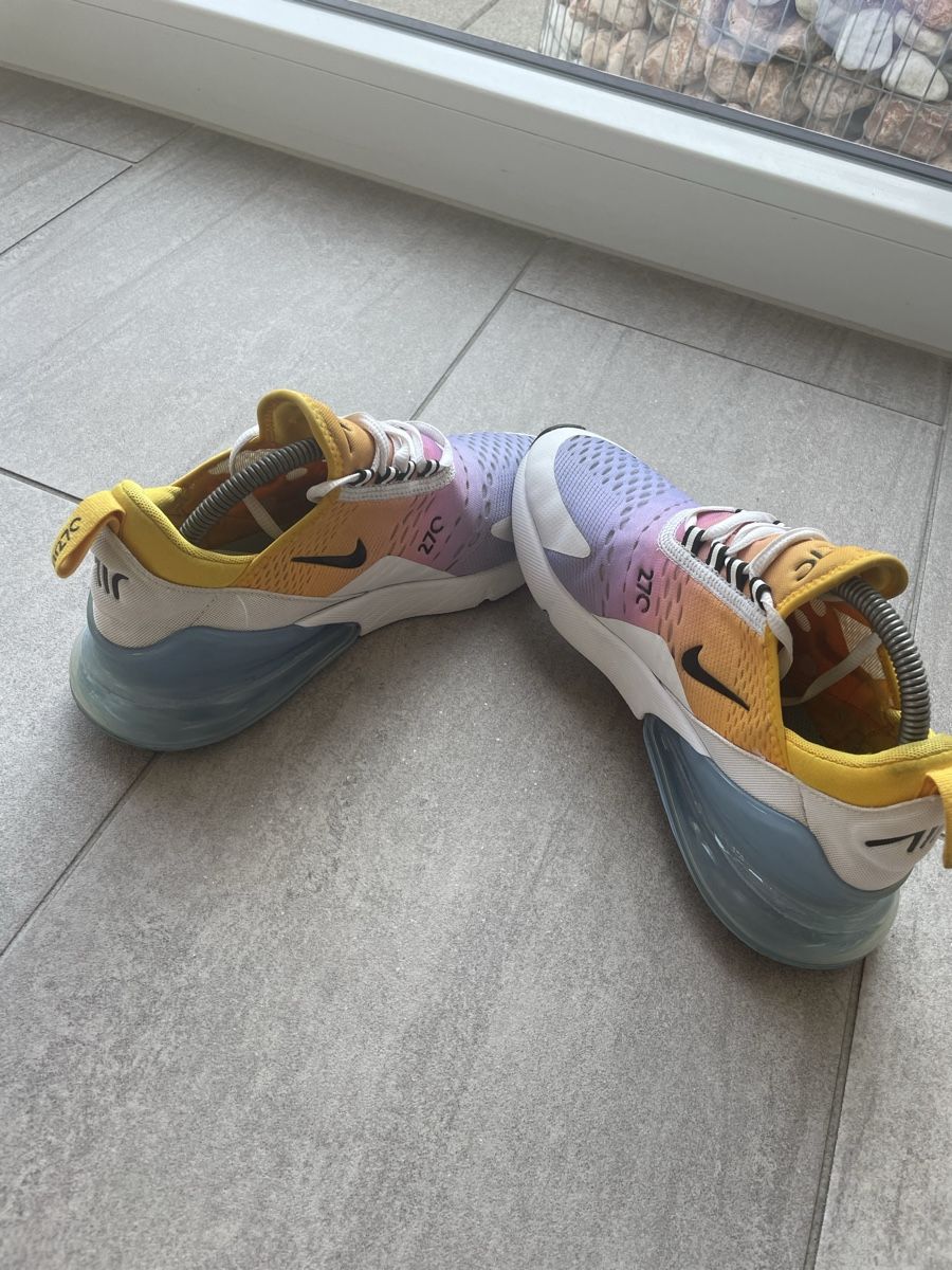Nike Chaussures hommes: Nike air Max 270 – D'occasion à Dompierre FR par matmath 6