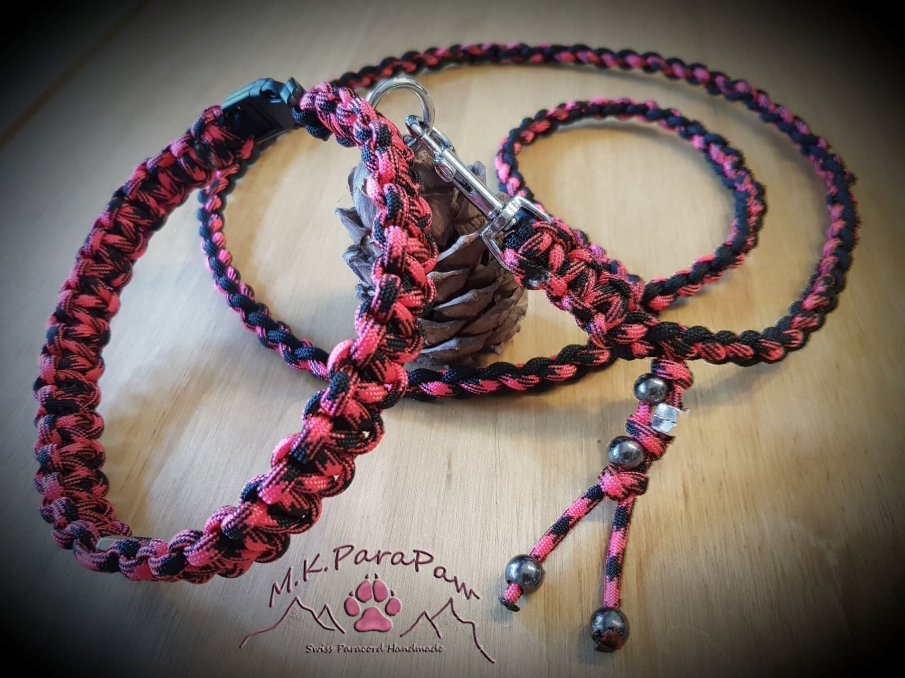 Guinzagli & Collari: Paracord Handarbeit Hundehalsband Leinen – Nuovo e nell'imballaggio originale da Näfels venduto da AllerleiCH 4