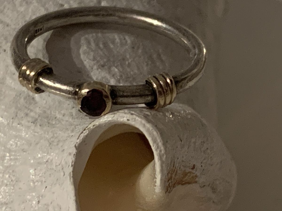 Bagues: Antiker Ring 925 Silber mit rotem Stein – D'occasion à Nunningen par mochflo 6