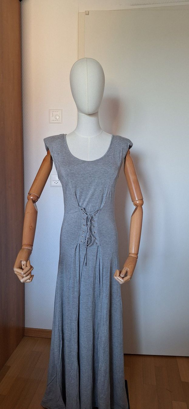 Morgan Vestiti: Morgan, robe / Kleid – Usato da Lussery-Villars venduto da pousinete02