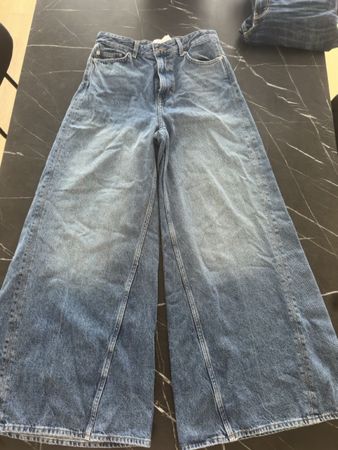 H&M Edition wide leg jeans size 38 new with tag
