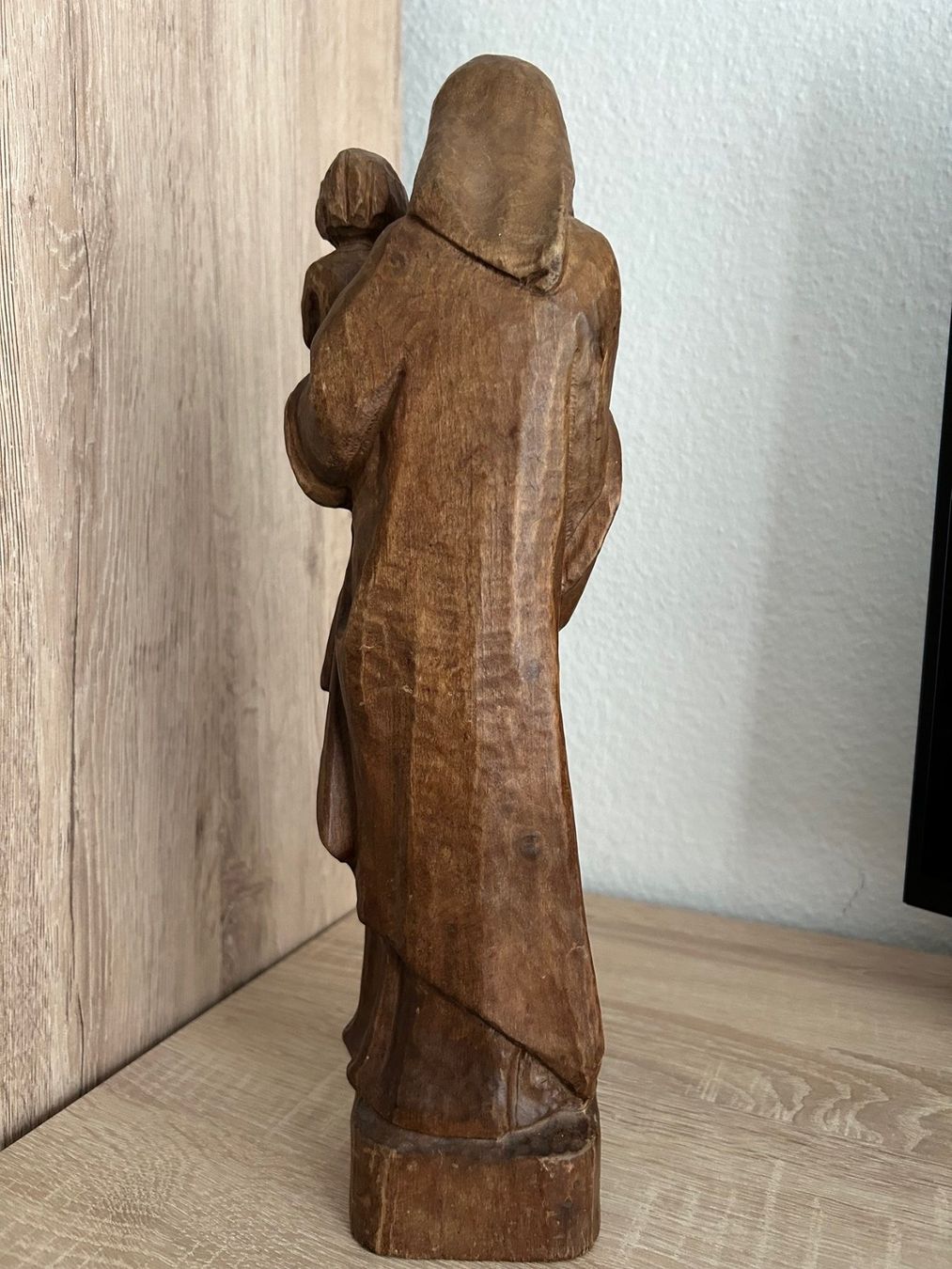 Statuette: Holzfigur Maria mit Jesuskind, geschnitzt – Usato da Goldach venduto da weitsicht55 2
