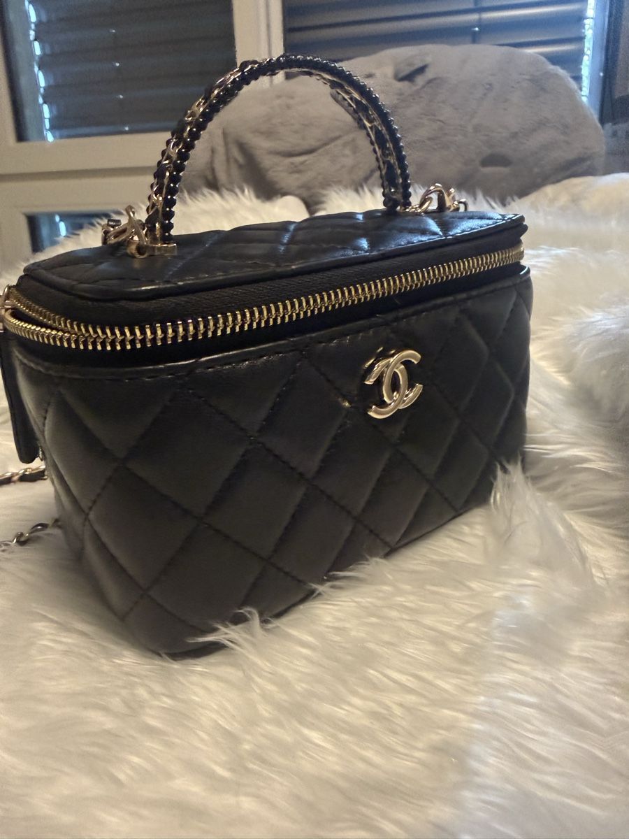 Chanel Taschen für Damen: vanity black cc bag – Neu (gemäss Beschreibung) aus Menziken von car_n7k5 1