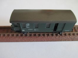 Arnold Spur N DB Postwagen Gepäckwagen