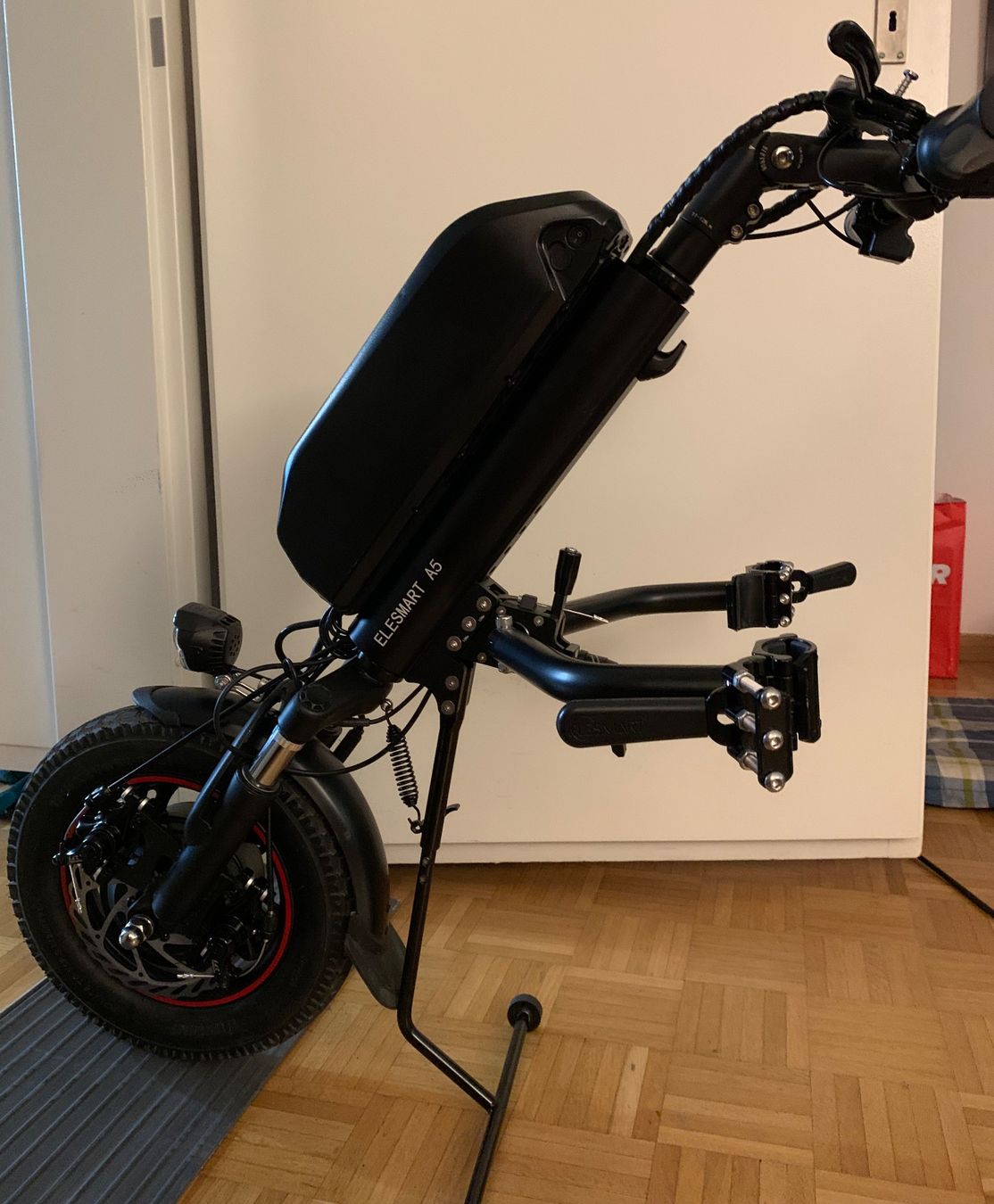 Sedie a rotelle: E-Bike Rollstuhl – Usato da Zürich venduto da V.Le2