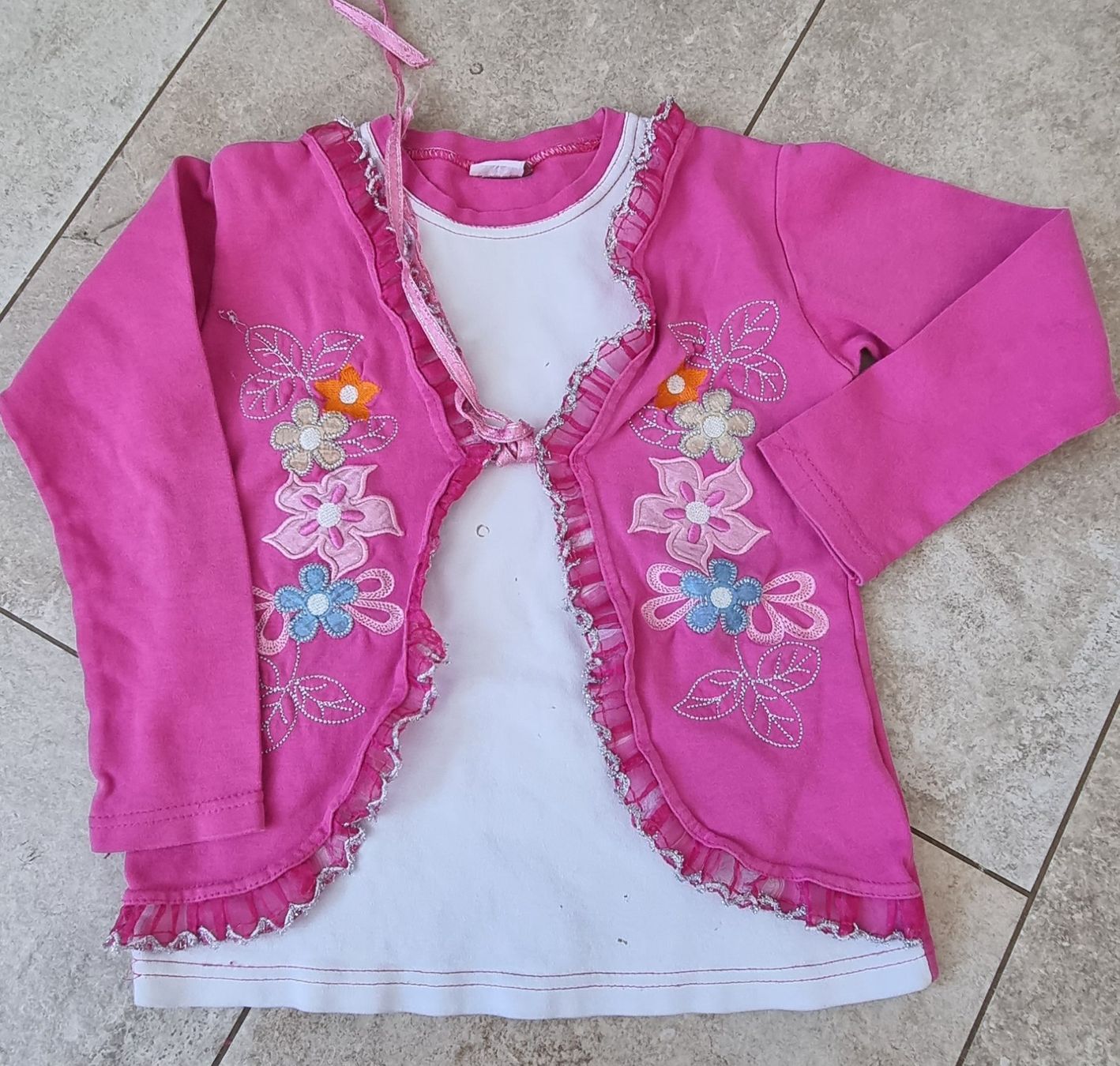 Lotti & Set di vestiti: Kleiderpaket gr.140 – Usato da Grossdietwil venduto da GNOM313 3