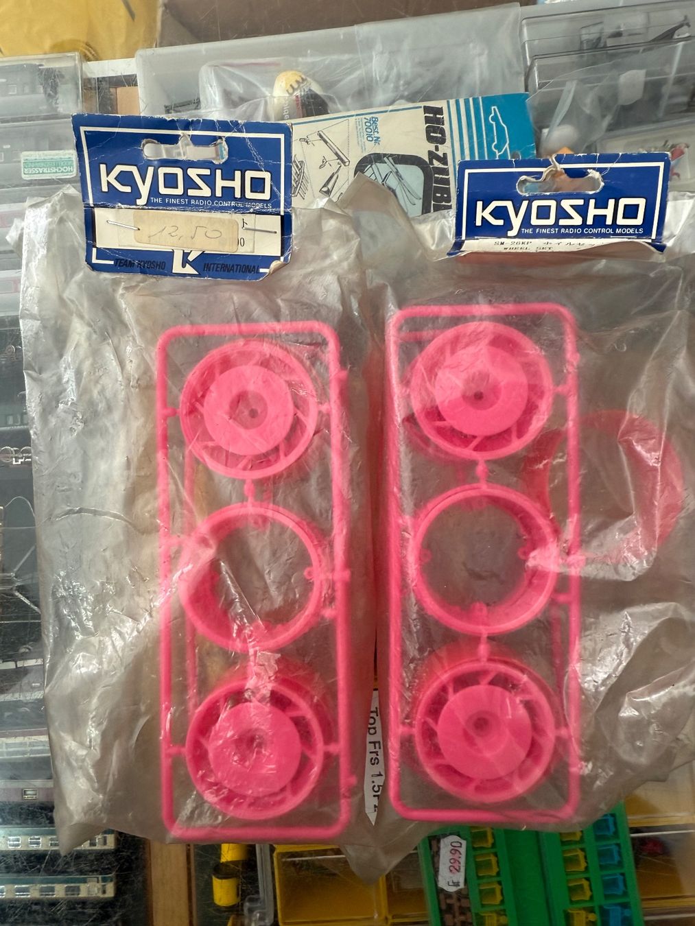 Kyosho Modellismo RC: Kyosho SM-26KP Wheel set VINTAGE – Nuovo (secondo la descrizione) da Chiasso venduto da Carrara-Modellismo