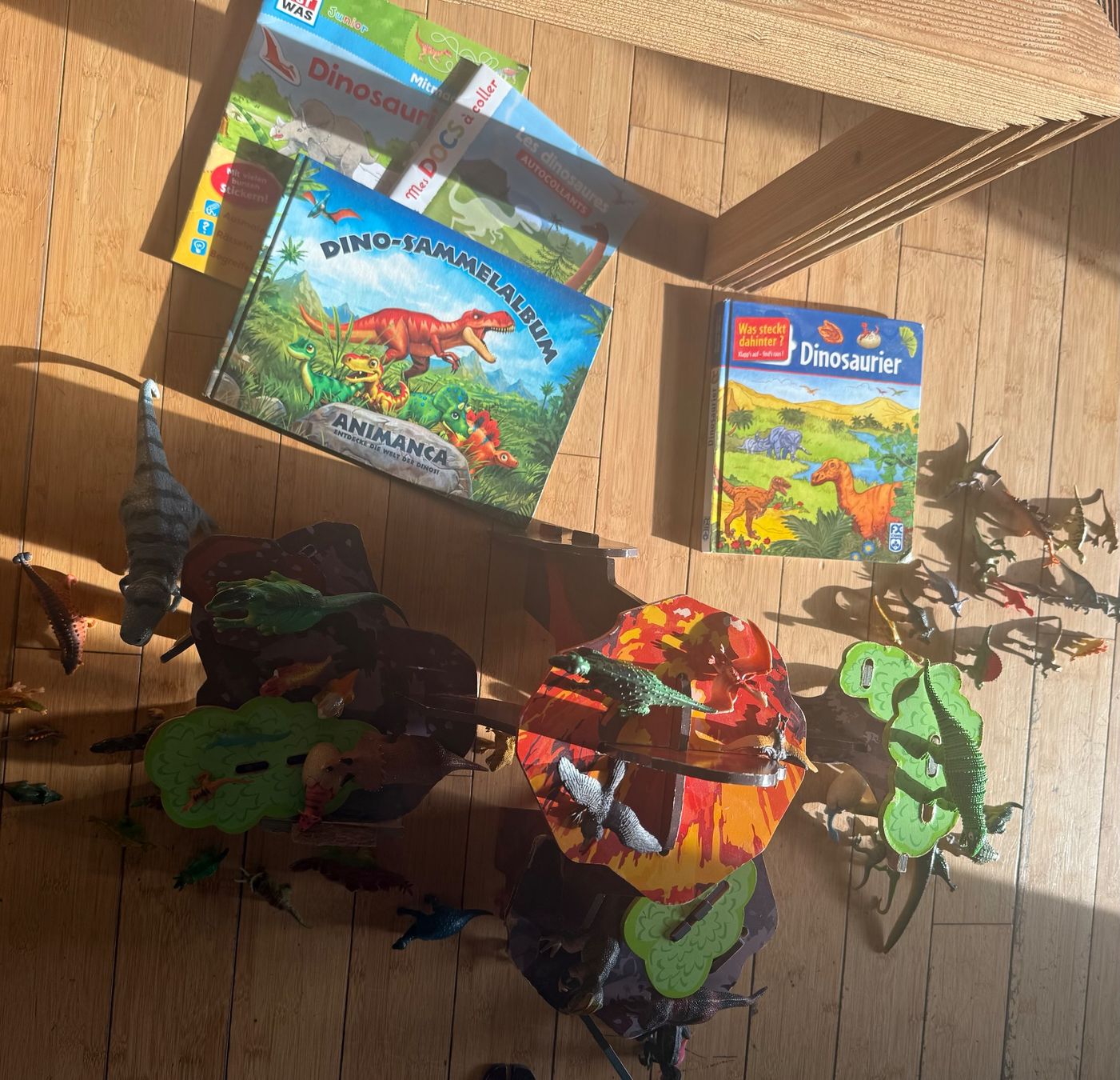 Giocattoli: Dino set – Usato da Schindellegi venduto da hor_ll8f 4