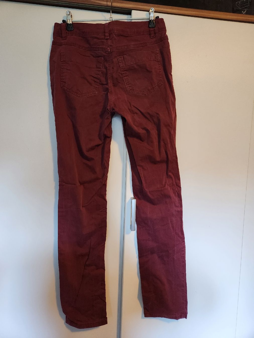 Pantaloni: Elegante rote Hose – Usato da Fribourg venduto da voidness 2