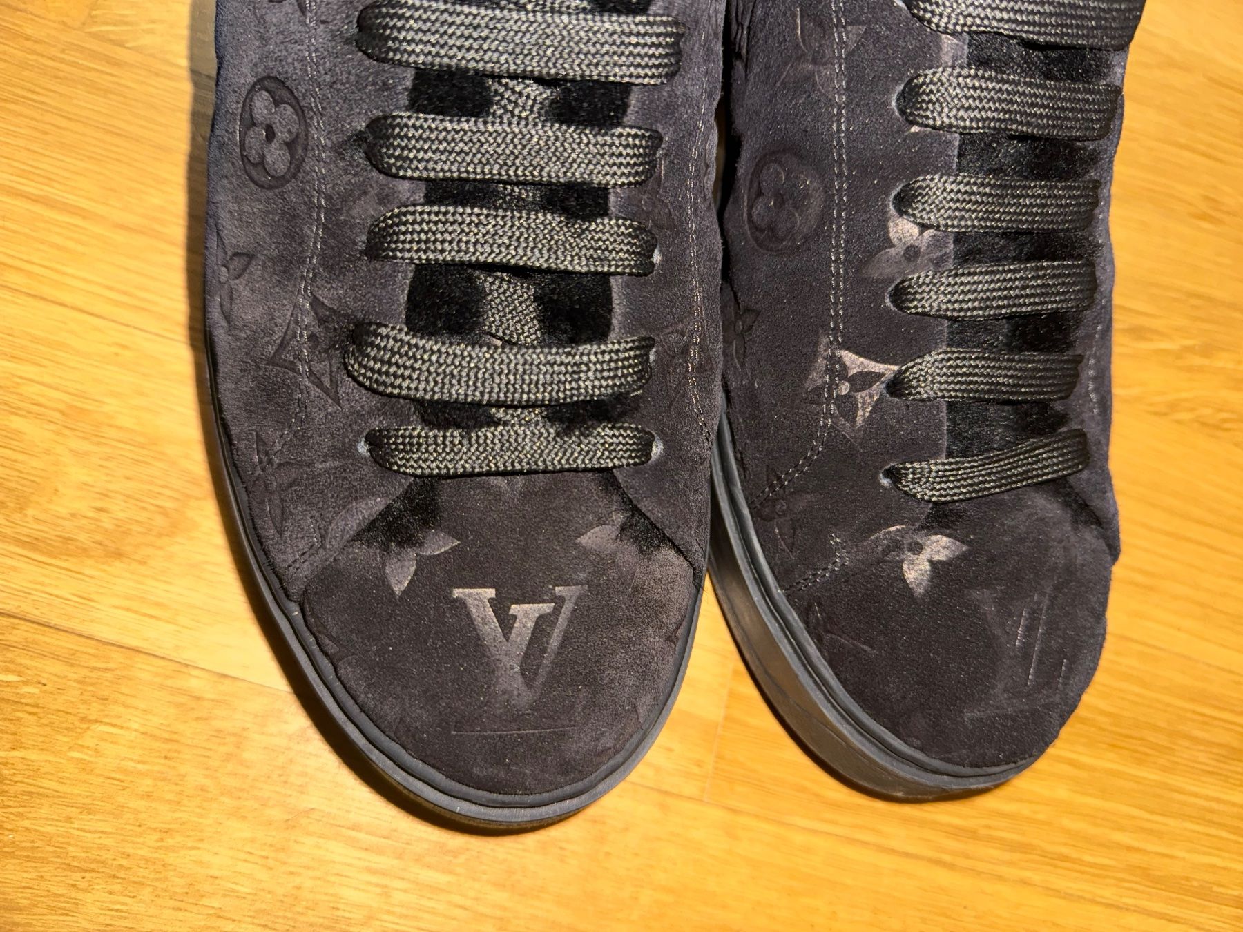 Louis Vuitton Scarpe da donna: Louis Vuitton Time out sneakers Gr. 41 – Usato da Regensdorf venduto da Sunny290514 2