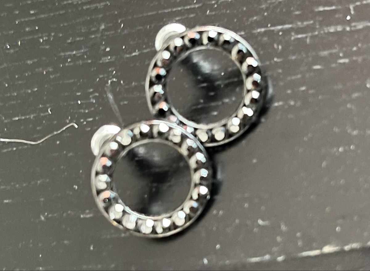Orecchini pendenti & Orecchini a lobo: Hübsche Ohrstecker mit Markasit / Gunmetal / anthrazith – Usato da Biel/Bienne venduto da LadyDita