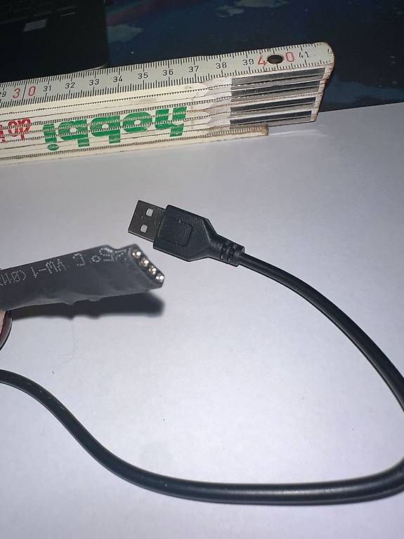 Cavi: LED-Streifen Verbindungskabel – Usato da Schlieren venduto da S_Dragon