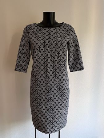 Esprit Kleid schwarz-weiss Muster Grösse S guter Zustand
