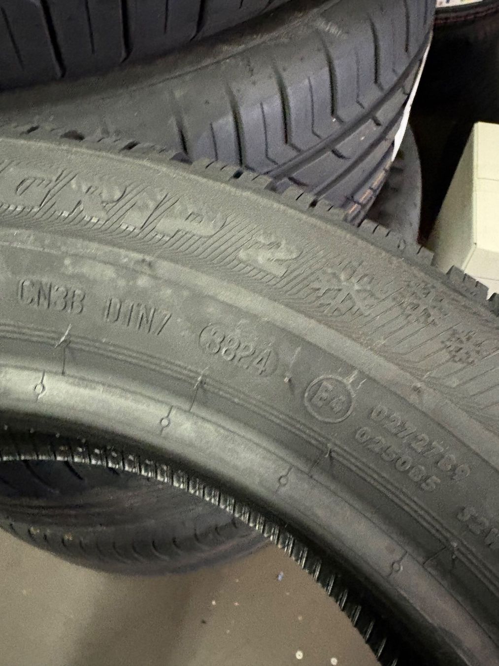 Semperit Pneus & Kompletträder: Winterreifen 175/60R15 81T Semperit – Neu und originalverpackt aus Gerlafingen von Pneu-Puric 2