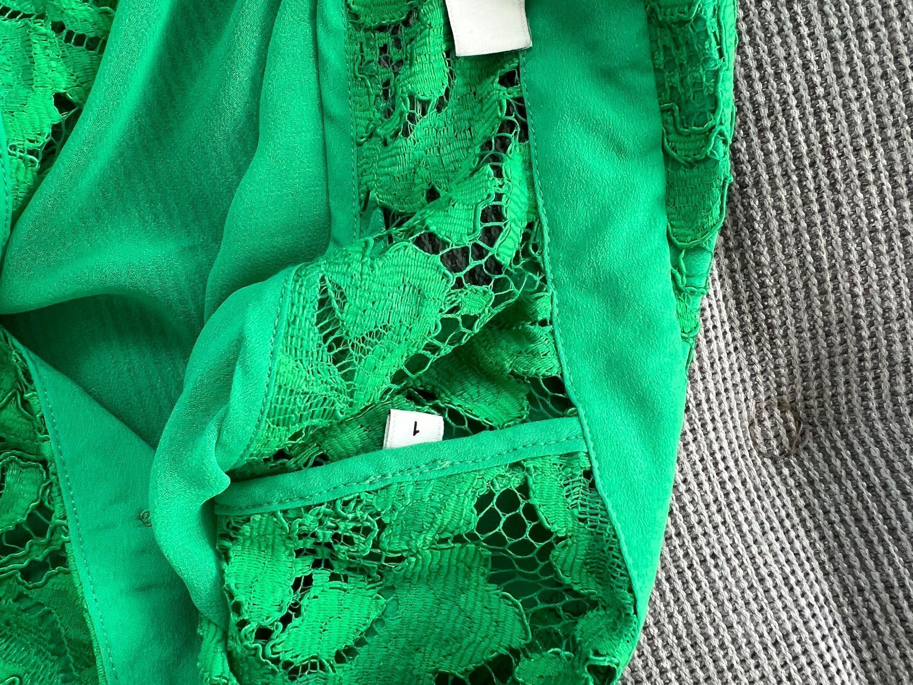 Sandro Camicette: Sandro green lace blouse – Usato da Kilchberg venduto da AK_KB 4