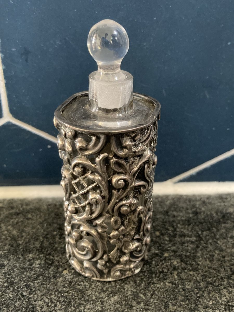 Flaconi: Antike Silber Parfümflasche Flacon – Usato da Lausen venduto da Mutuli 4