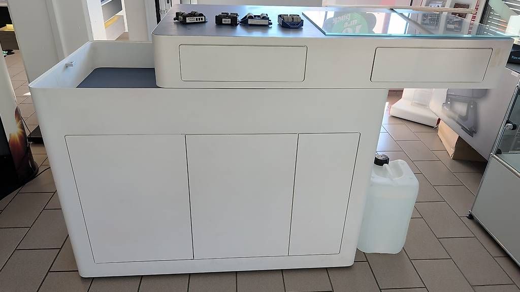 Schreibtische: Desk de réception  – Gebraucht aus Formangueires von Birkov 2