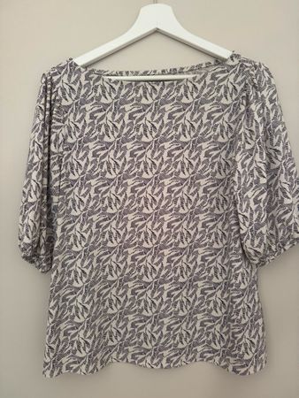 H&M women Blouse size M