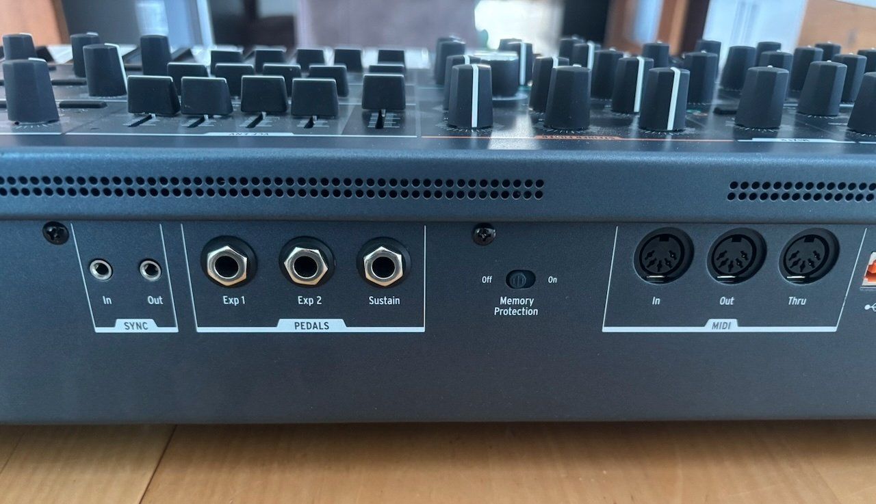 Arturia Strumenti musicali: Arturia Polybrute – Usato da Roveredo GR venduto da subAlpino 6