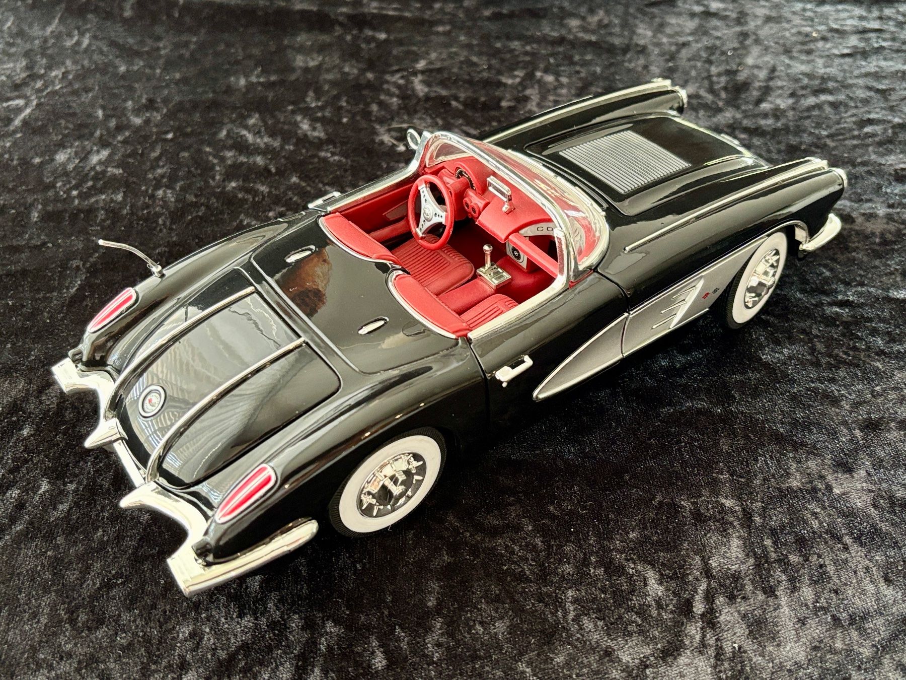 Modellautos: Modellauto 1:18 Corvette 1958 – Neu (gemäss Beschreibung) aus Frauenkappelen von Doc_Snyder 2