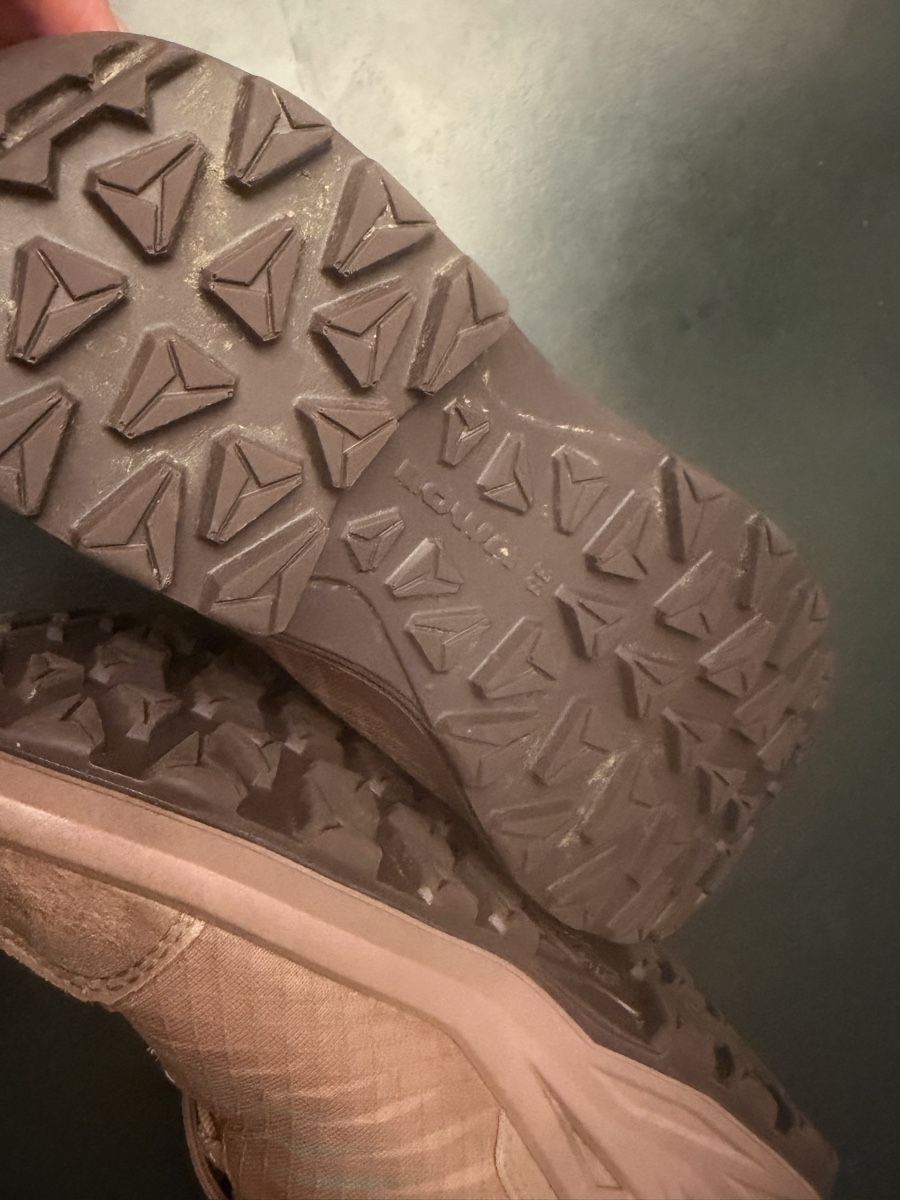 Lowa Chaussures garçon: Lowa  Gr. 38 Goretex Wanderschuhe – D'occasion à Feldbrunnen par cleo09 1