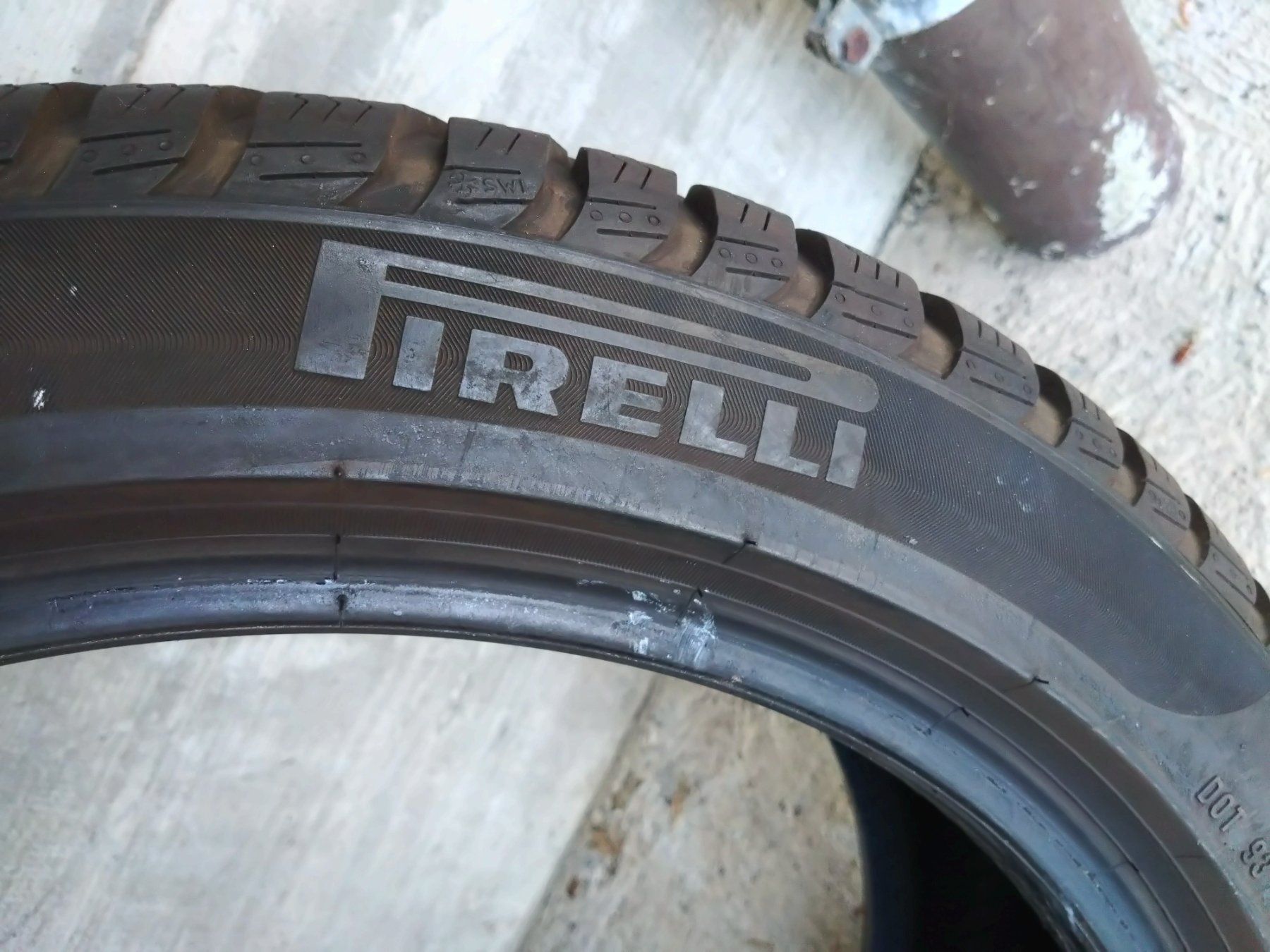 Pirelli Pneus & Roues: 225/45R18 Winterreifen Pirelli – D'occasion à Bergdietikon par Corolla10 4