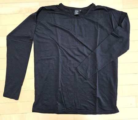 Damen Langarmshirt Powerzone schwarz Grösse M neu